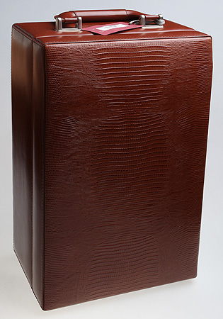 Кофр Натуральная кожа Цвет коричневый Артикул 906-041 Винные аксессуары PETEK 2010 г инфо 13775f.